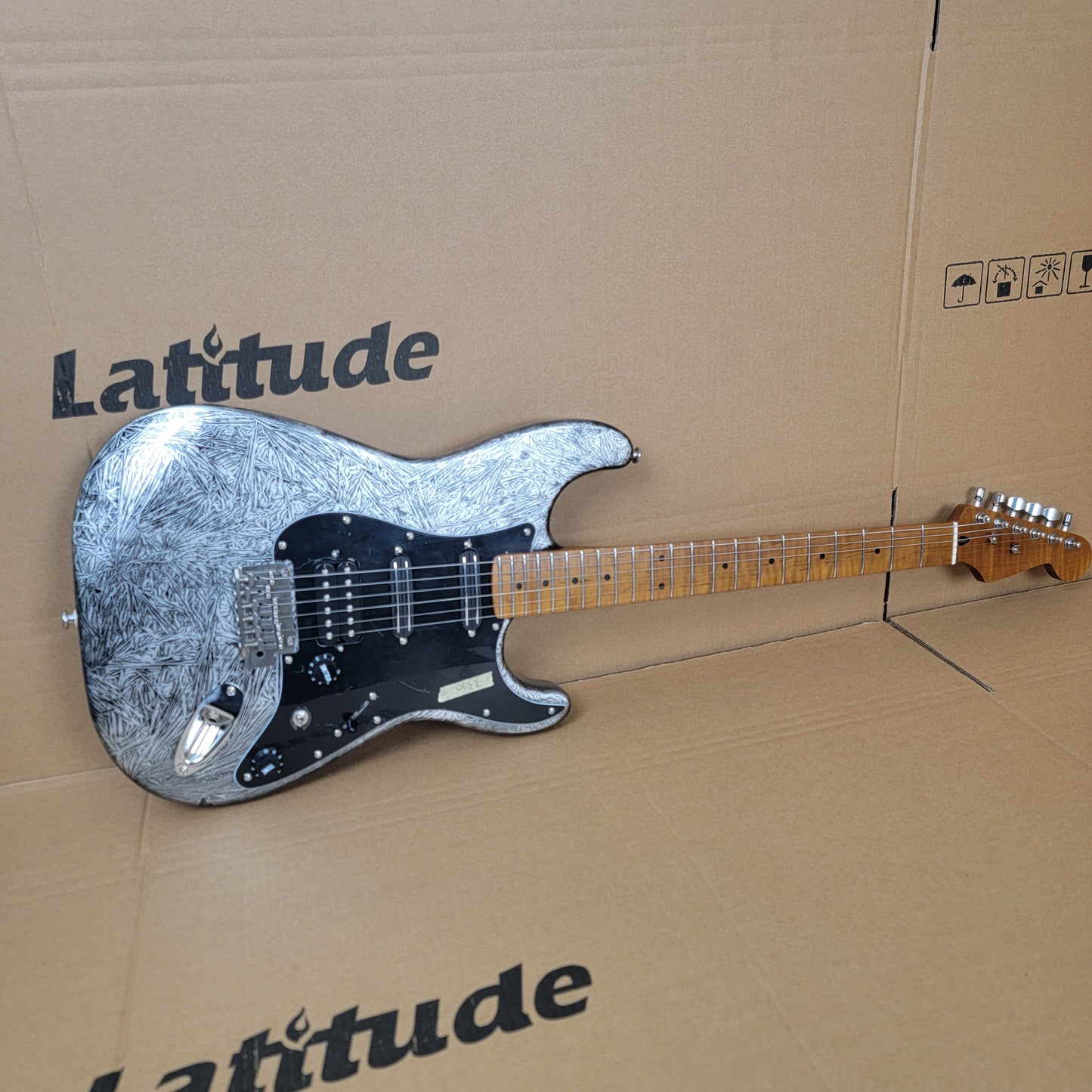 Strat Electric Guitar, Alder Body, Titanium 2-point bridge  Canada Roasted Flamed Maple C Neck  22 Frets Customizer Pickups Style Guitar, 9.5” flamed maple Fingerboard