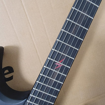 Latitude New Cardinal Headless Electric Guitar Alder body Asymmetrical maple neck, Ebony fingerboard 16 radius Stainless steel bridge weight 5-6 lbs black